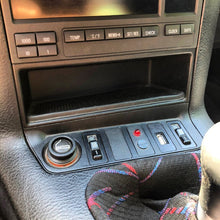 Load image into Gallery viewer, BMW E36 USB Port